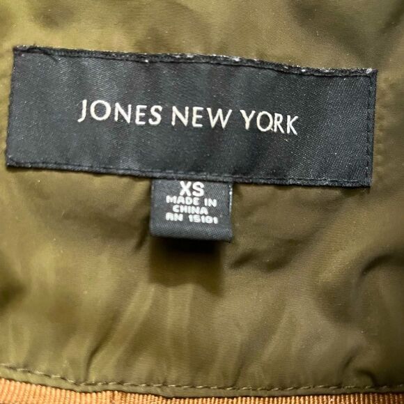 Jones New York Long Green Puffer Jacket - Picture 9 of 10